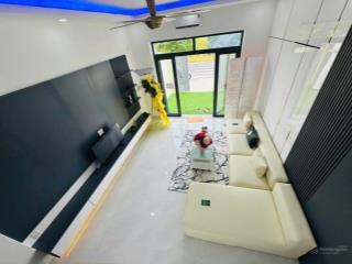 Cần bán gấp căn nhà phố trong lòng kcn phước đông huyện gò dầu sổ hồng đầy đủ sổ sách pháp lí