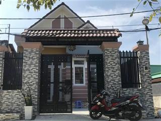 Chính chủ bán nhà cấp 4 (4x25) mặt tiền ngay chợ chợ đệm giá 850tr, đang cho thuê 15tr/tháng