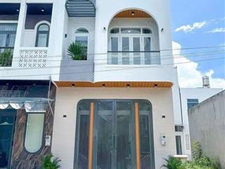 Chính chủ bán gấp nhà 1 lầu (4x25) giá 790triệu ngay vòng xoay an lạc. đang cho thuê 15tr/tháng