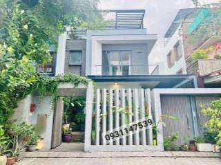 Kẹt tiền bán gấp nhà đang ở 1 lầu (9x17) ngay mặt tiền đường dương đình cúc bình chánh giá 1tỷ100tr