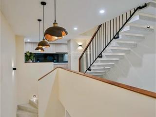 Bán nhà 5 tầng ( villa mini) hxs 7m đường 339, phước long b, dồng tiền 27tr/t, giá 12,5t.