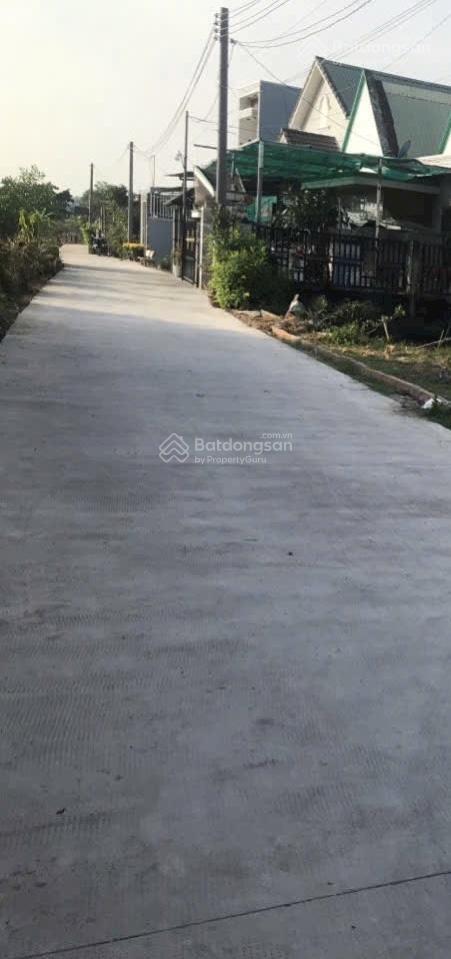 Bán đất phú đông, 100m2 full thổ cư, đường ô tô, cách phà 5km  giá 2ty3