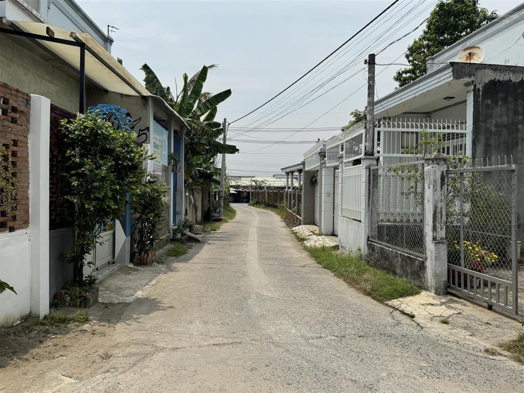 Bán đất phú đông, 88m2 full thổ cư, đường ô tô, cách phà 5,3km  giá 1tỷ5