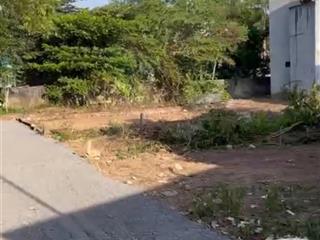 Bán đất phú đông, 88m2 full thổ cư, đường ô tô, cách phà 5,3km  giá 1tỷ5