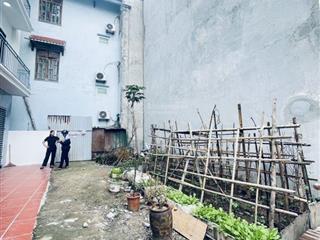 Đất thổ cư, 50 m2, 3 thoáng, đi 50m ra bãi ôtô, 6,15 tỷ  0984 596 ***