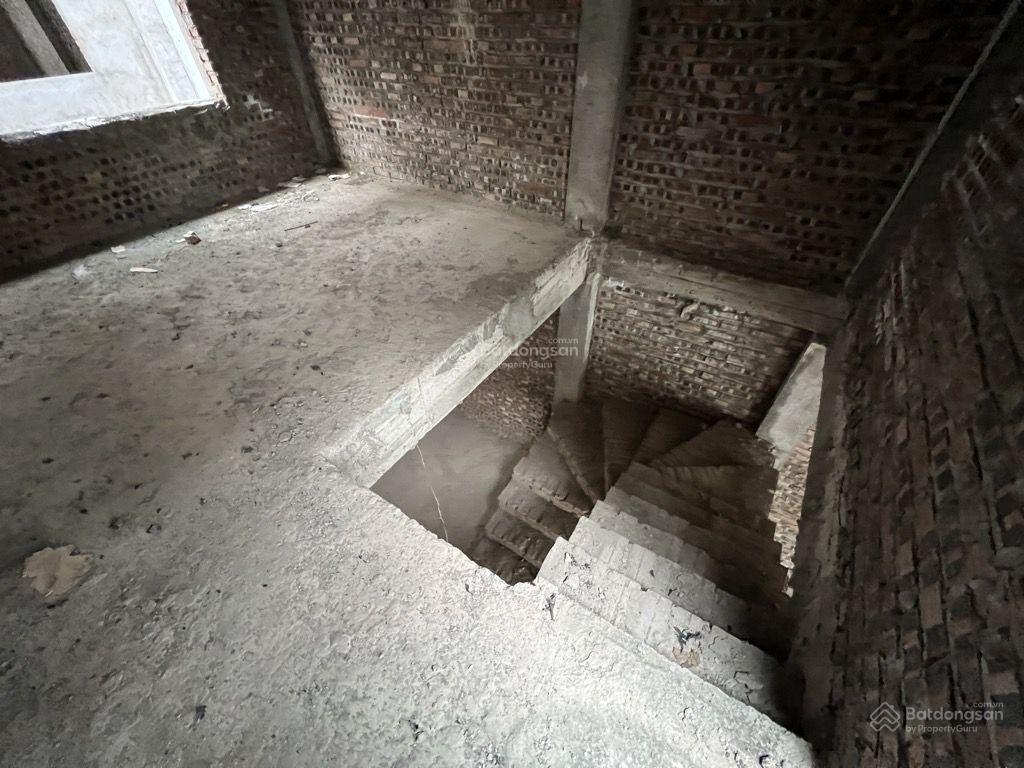 Nhà khu đô thị đại mỗ  tig bàn giao thô, 5 tầng, mặt tiền 6m  18,6 tỷ