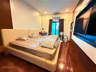 Nhà tây mỗ, 42m2 4 tầng, xe 5 tạ đỗ cửa, tài chính 5,85 tỷ.