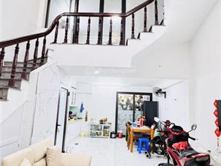 Chị mình cần bán nhà mỹ đình, 46m2, xây 5 tầng, 9,5 tỷ