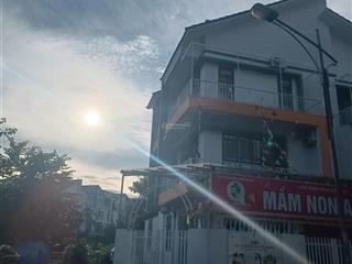 Biệt thự nhà vườn đại mỗ 188m2, 4 tầng, ngang 10,5m  30 tỷ