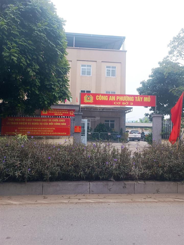 Nhà riêng 4 tầng, view thoáng, an ninh tốt. hàng xóm cán bộ nhà nước  42m2 7,5 tỷ.