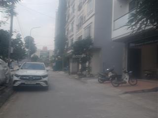 Bán nhà phố trần đăng ninh  hà đông, 5 tầng dân xây. khu vực trung tâm hà đông  có 14,8 tỷ.