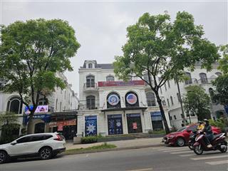 Bán biệt thự loại 3 mặt phố trần xuân soạn, hai bà trưng dt 500m2, mt 11m. giá 330 tỷ