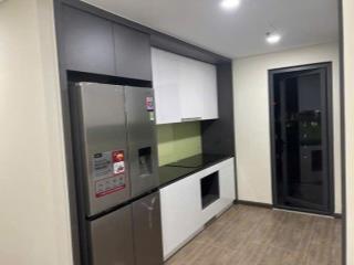 Bán căn hộ chung cư đường Hoàng Quốc Việt ( Cầu Giấy) – DT 105m2 ( 3 ngủ)