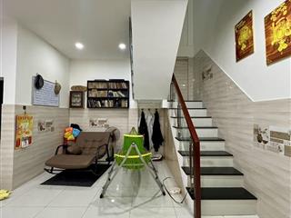 Bán nhà tân sơn nhì tân phú 71m2 3pn sát mt, th đoàn thị điểm, xh đỗ cổng. chỉ hơn 6tỷ tí còn tl.