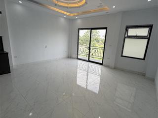 Bán nhà liên ninh, thanh trì, 5 tầng x 43m2, 04 ngủ, đường ô tô tránh, gần ga ngọc hồi, giá 6,8 tỷ