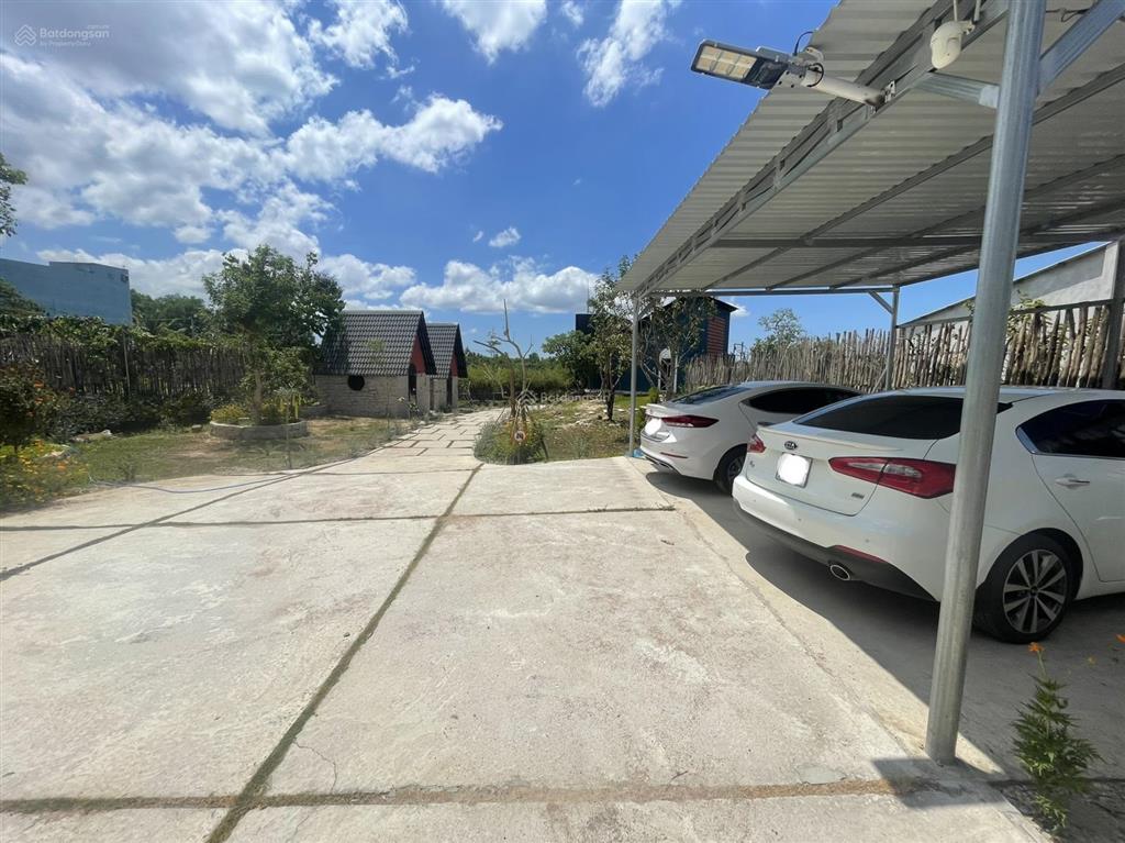 Bán homestay đẹp giá ngộp suối rao khu sinh thái