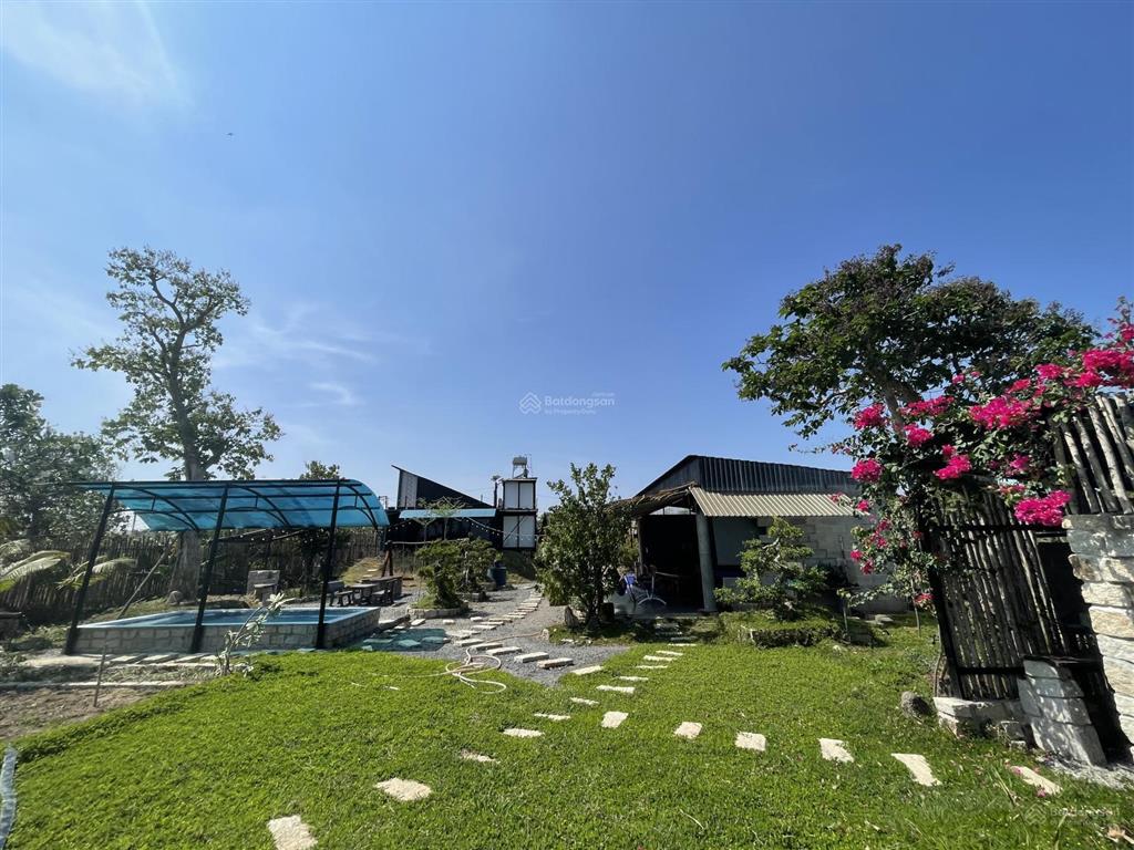 Bán homestay đẹp giá ngộp suối rao khu sinh thái