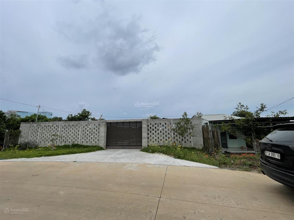 Bán homestay đẹp giá ngộp suối rao khu sinh thái