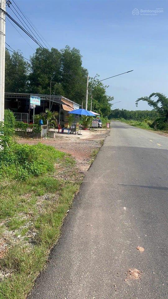 Chính chủ cần bán 700 m2 đất có sẵn 100 m2 thổ cư tại tp hồ chí minh