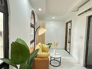 Nhà đẹp, ở ngay, ngõ ô tô tránh  đậu ngày đêm 6 phòng khép kín  thoáng trước sau