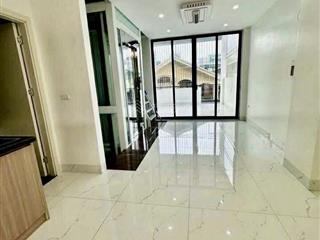 63m2x6t hoàng quốc việt xây mới ngõ nông ô tô tránh thang máy kinh doanh dân trí cao 2 thoáng