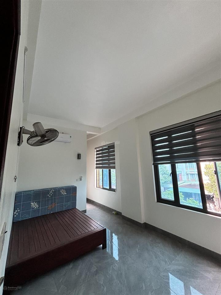 Siêu phẩm cho thuê nhà 5 tầng + 1 tum, 15 phòng mặt đường đt286 hòa tiến, yên phong, bắc ninh