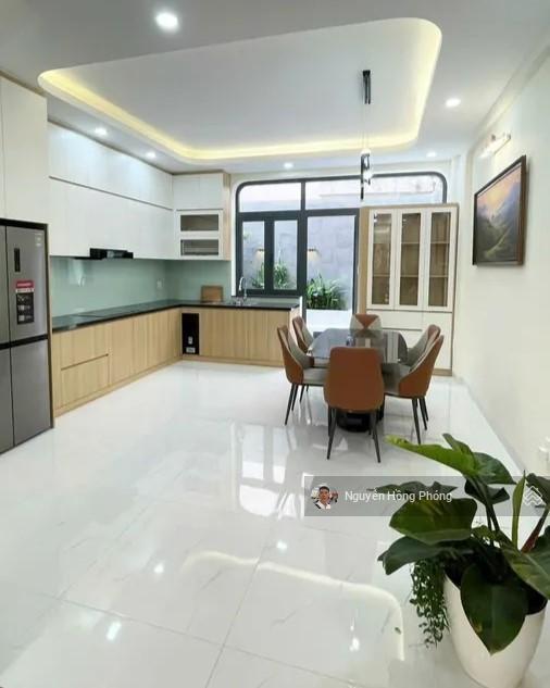 Cần bán mặt tiền đường số ngay khu chợ tân mỹ, quận 7  80m2, 4 tầng, nhà mới ở ngay  500m tới pmh