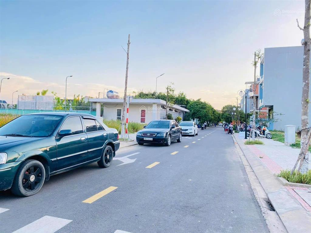 Bán lô 100m2 ngay sân bay qt long thành, đón đầu hạ tầng quốc gia  12tr/m2 full thổ cư