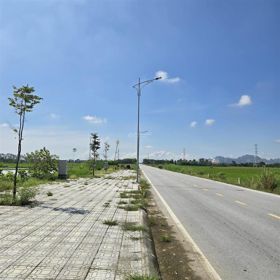 Chính chủ cần bán nhanh lô đất tỉnh lộ trước cửa khu công nghiệp 650ha đông văn