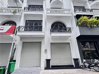 Chính chủ cho thuê nhà sd 480m2, 6pn, 4wc tại nguyễn sơn, p. phú thạnh, q. tân phú, hcm giá cực tốt