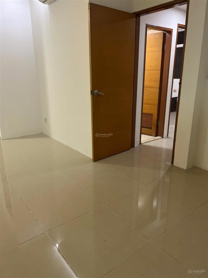 Cho thuê căn hộ penthouse 135m2 hoàng kim thế gia  4pn 3 wc có sẵn nội thất