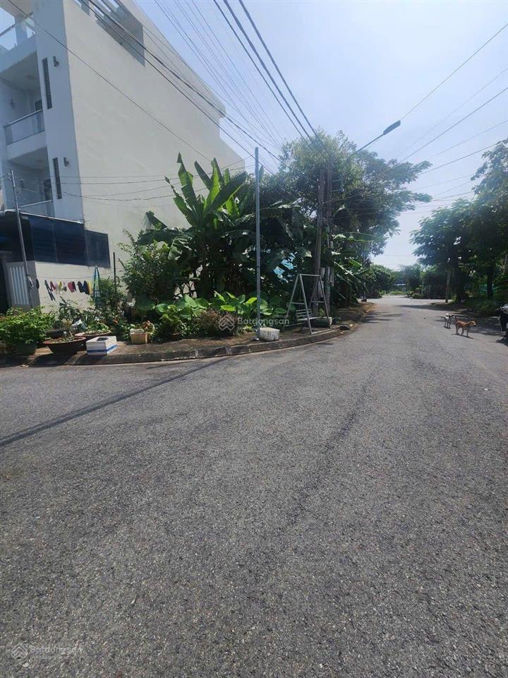 Bán lô góc 2 mặt tiền 114m2 kdc tân kim vị trí đẹp gần sông cần giuộc