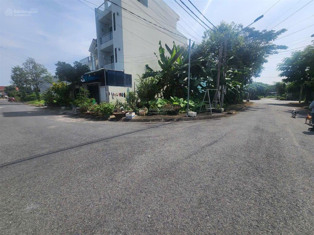 Bán lô góc 2 mặt tiền 114m2 kdc tân kim vị trí đẹp gần sông cần giuộc