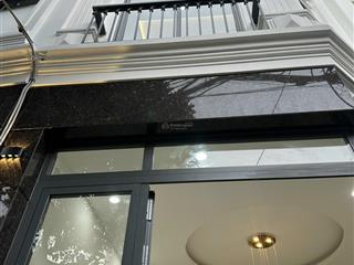 Bán nhà mới hxh lê quang định, dt 4.5x10m, 5 tầng  gần chợ bà chiểu. giá 7 tỷ 8