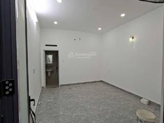 Chỉ 9 tỷ, 9x24, 8 phòng trọ đang xây mới, gần kha vạn cân, thủ đức. chỉ hơn 40triệu/m2.