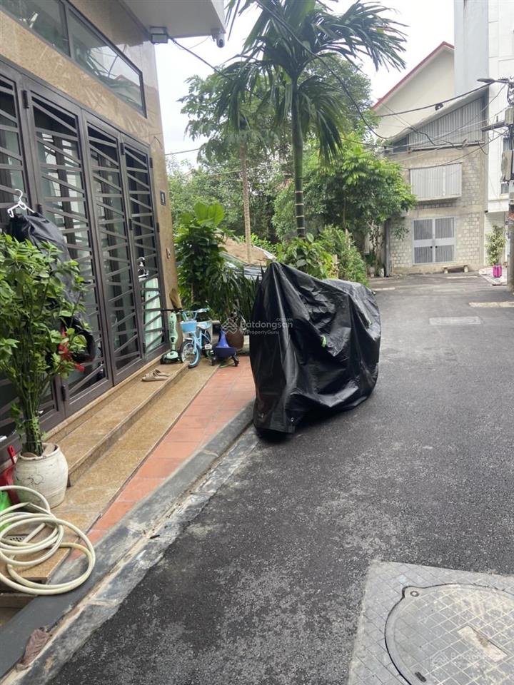 Đất đẹp rẻ nhất ngọc thụy ô tô tránh, vào tận đất. mặt tiền 5.9m. xây 7 tầng cực đẹp 13.1 tỷ.
