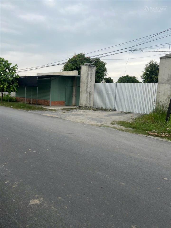Chính chủ đất mt nhựa sò đo thị trấn hậu nghĩa, ngang 27m nở hậu 44m tổng 4342m2, giá 18tỷ