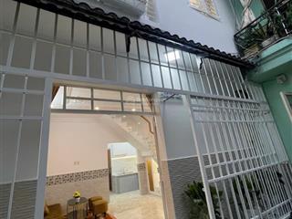 Nhà mới sổ riêng 5x8m có 3 phòng ngủ có phòng dưới đất sát bên quận 7 chỉ 2tỷ850