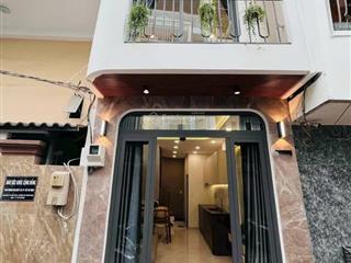 Nhà đẹp dễ thương đường rộng rãi sổ hồng riêng vào là ở ngay giá tốt 3ty xíu