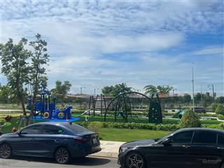 Chủ cần tiền xoay gấp, bán lỗ ngay lô đất, 100m2 sổ riêng full thổ cư giá 1.8tỷ thương lượng