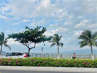 Bán lô đất view biển phạm văn đồng phù hợp xây căn hộ , khách sạn giá 260 tr / m2 ngang 13,84