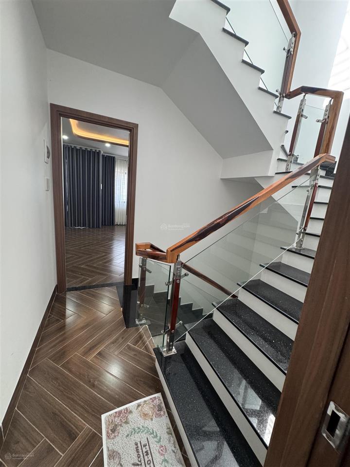 Bán nhà 4 tầng khu acc vĩnh hoà diện tích sàn 230m2 cách biển 300m giá cực tốt tại kđt