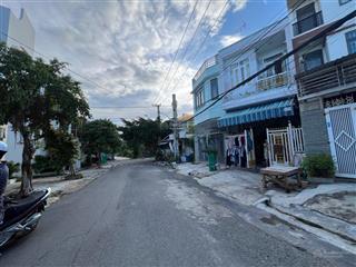 Hạ giá mạnh đất gần biển hòn xện ngang 5,7 m giá tốt chỉ 4 tỷ 5 cách biển và bến du thuyền 400 m