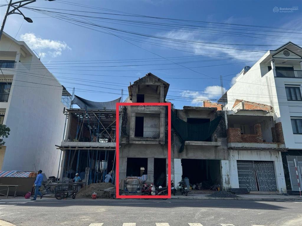 Bán đất tặng căn nhà xây thô 3 tầng khi acc quân đội vĩnh hoà cách biển 250 m giá bán 5 tỷ 850