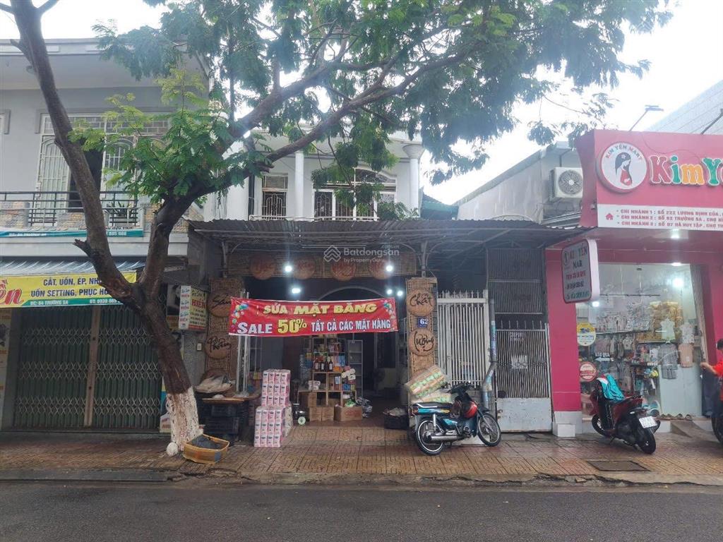 Bán 2 căn nhà mặt tiền trường sa phường phước long ngang 10m giá 78 tr/m2 hiện cho thuê 30 tr/th