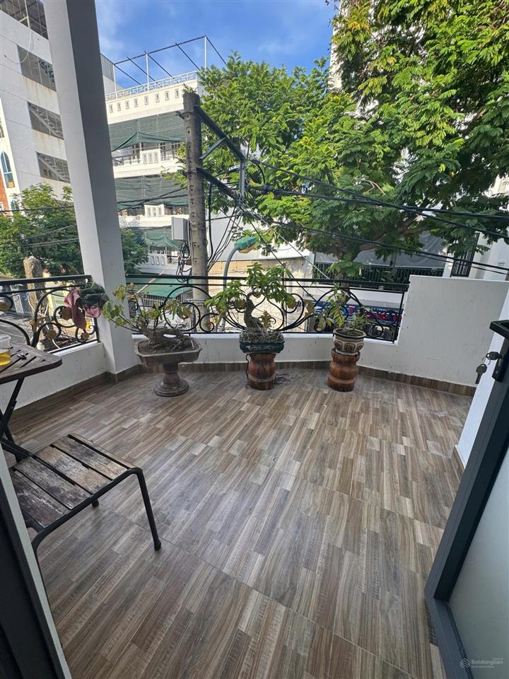 Bán nhà 2 mặt tiền phó đức chính, vĩnh hoà, nha trang 1 trệt 1 lầu sổ hoàn công 137,2m2 giá 10tỷ