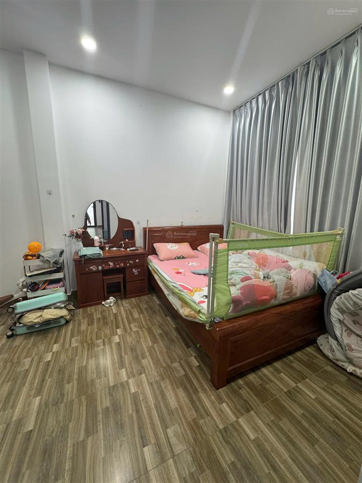 Bán nhà 2 mặt tiền phó đức chính, vĩnh hoà, nha trang 1 trệt 1 lầu sổ hoàn công 137,2m2 giá 10tỷ