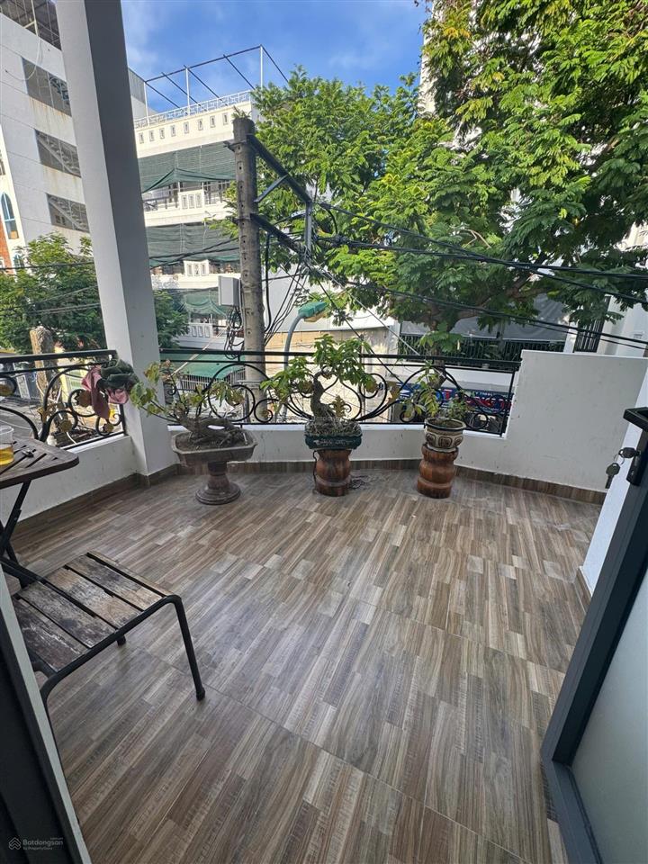 Bán nhà 2 mặt tiền phó đức chính, vĩnh hoà, nha trang 1 trệt 1 lầu sổ hoàn công 137,2m2 giá 10tỷ