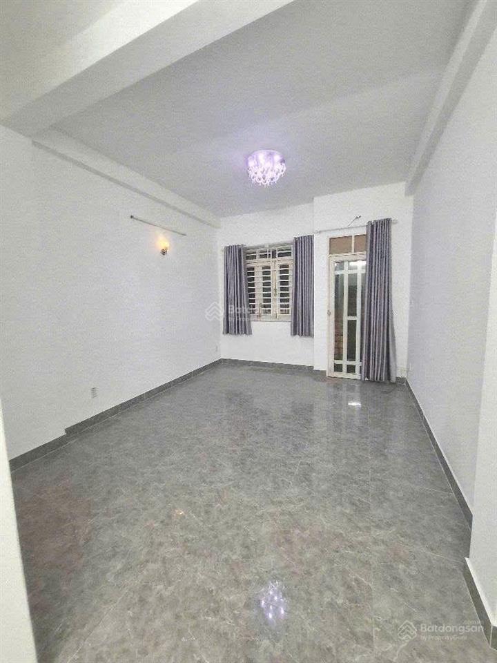 Bán nhà 3 tầng hxh thông bình tiên