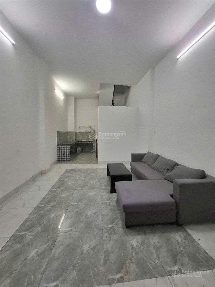 Bán nhà 3 tầng hxh thông bình tiên